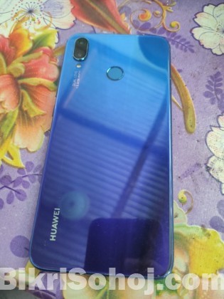 Huawei Nova 3i